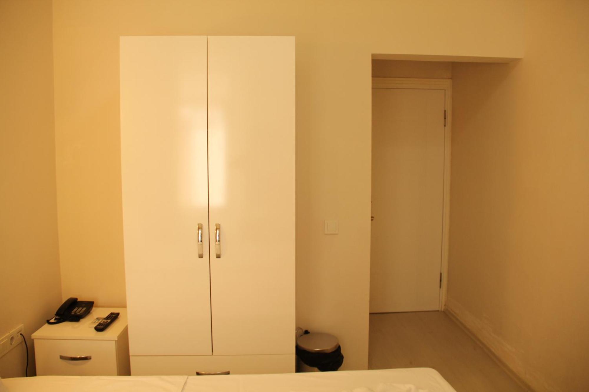 Eagle Residence Taksim Estambul Habitación foto